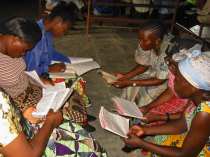 Congolese ladies in Bible study in Kisangani